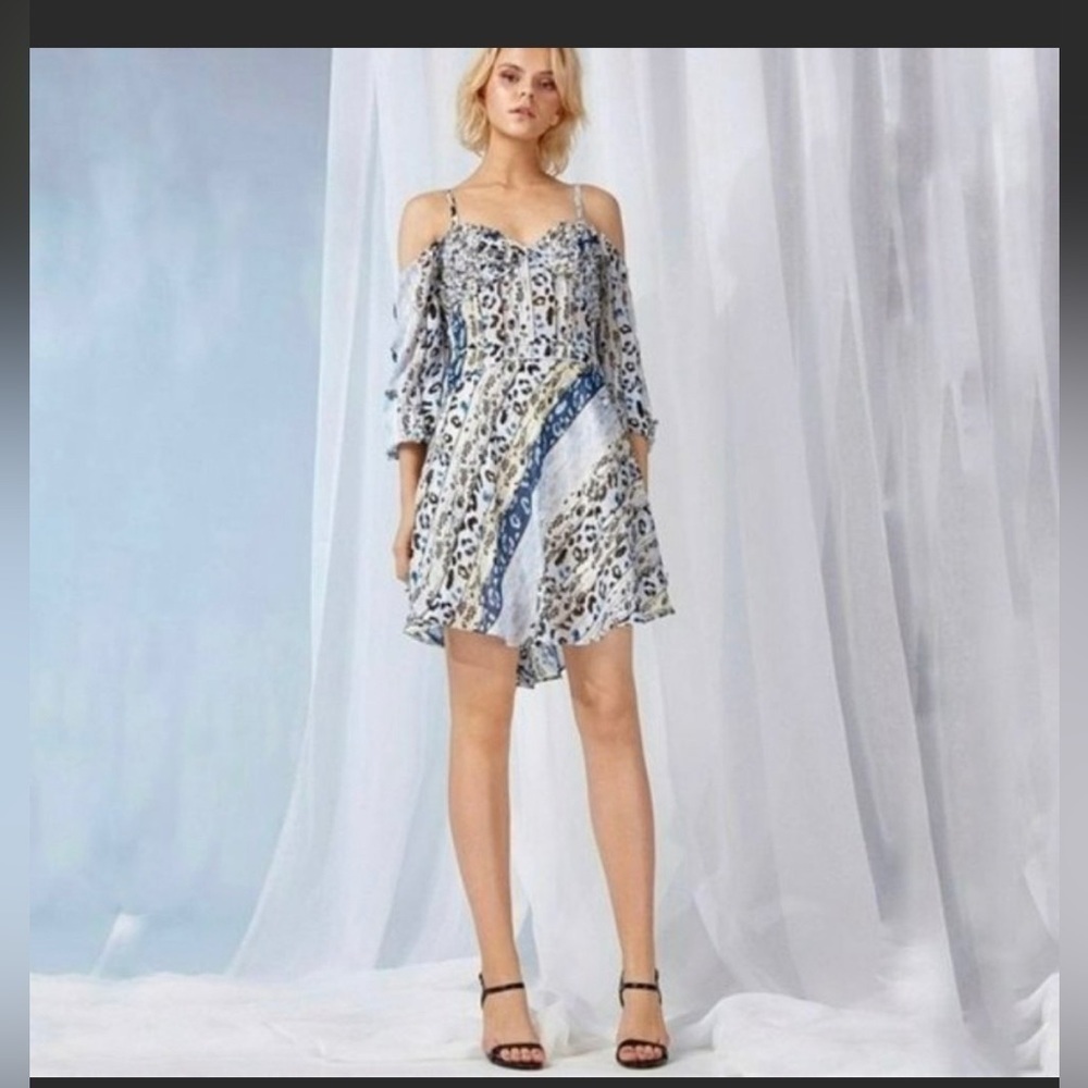 Foxiedox Aurora 3D floral print 3D appliqué
mini dress cold shoulder sleeves